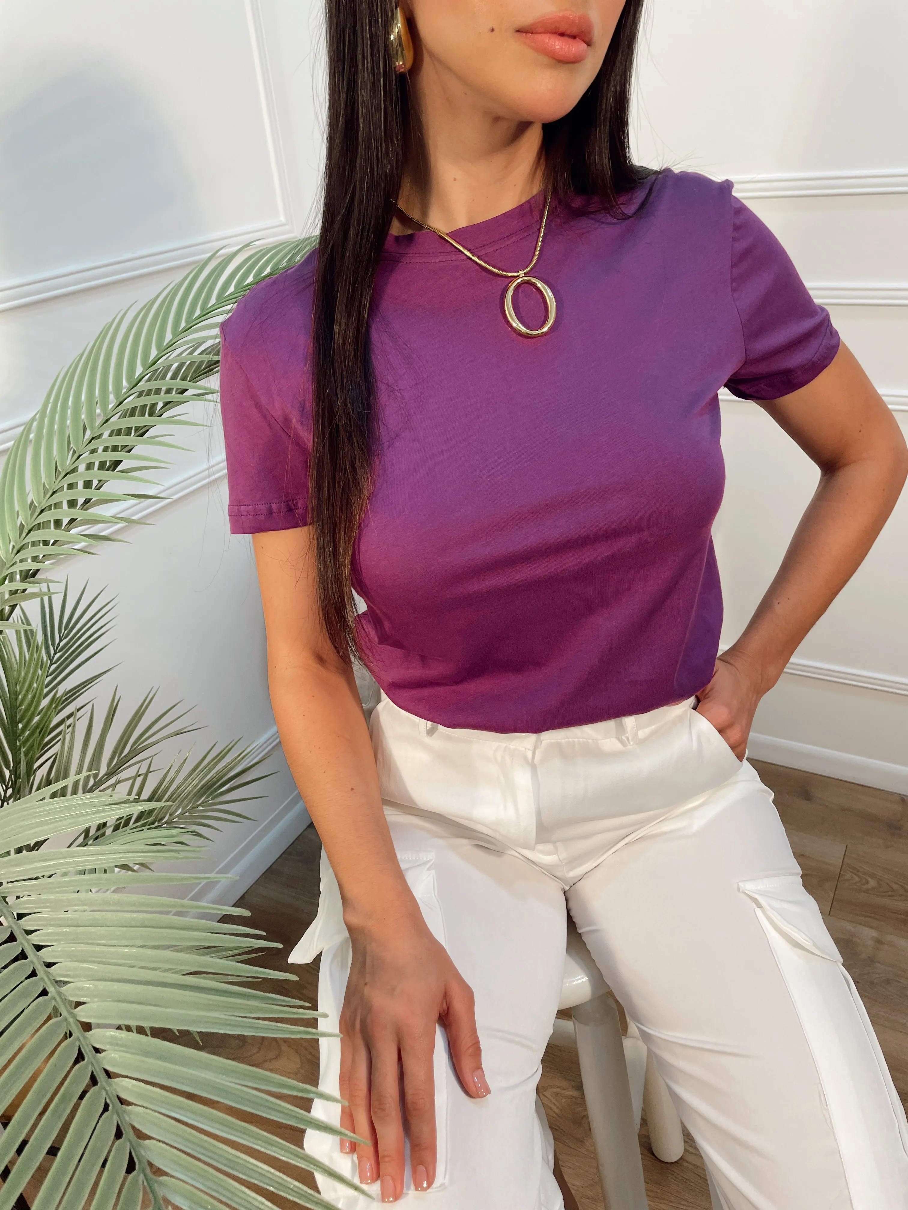 Blusa cuello redondo básica morada