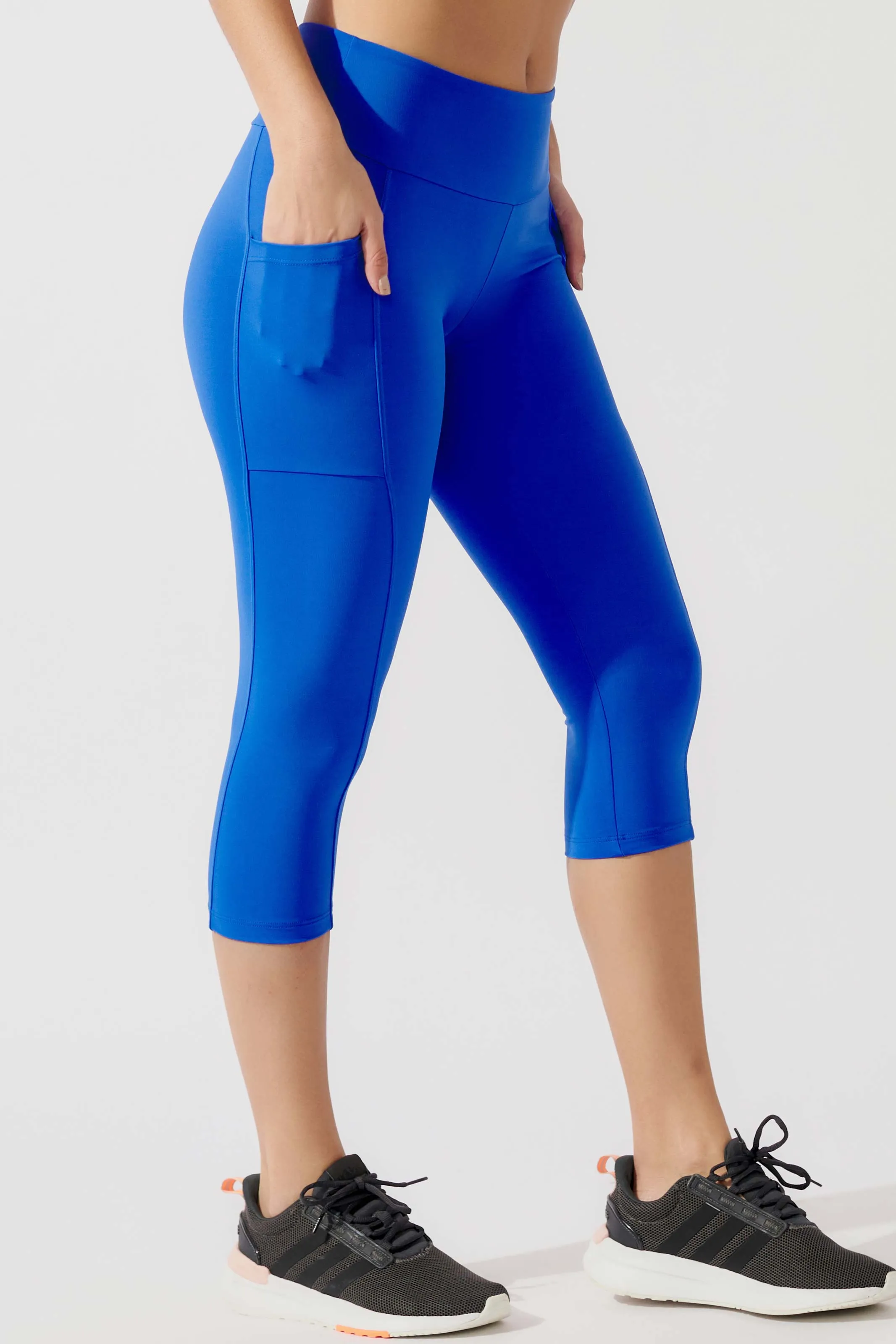 Calça Corsário Modeladora com Bolso Titan