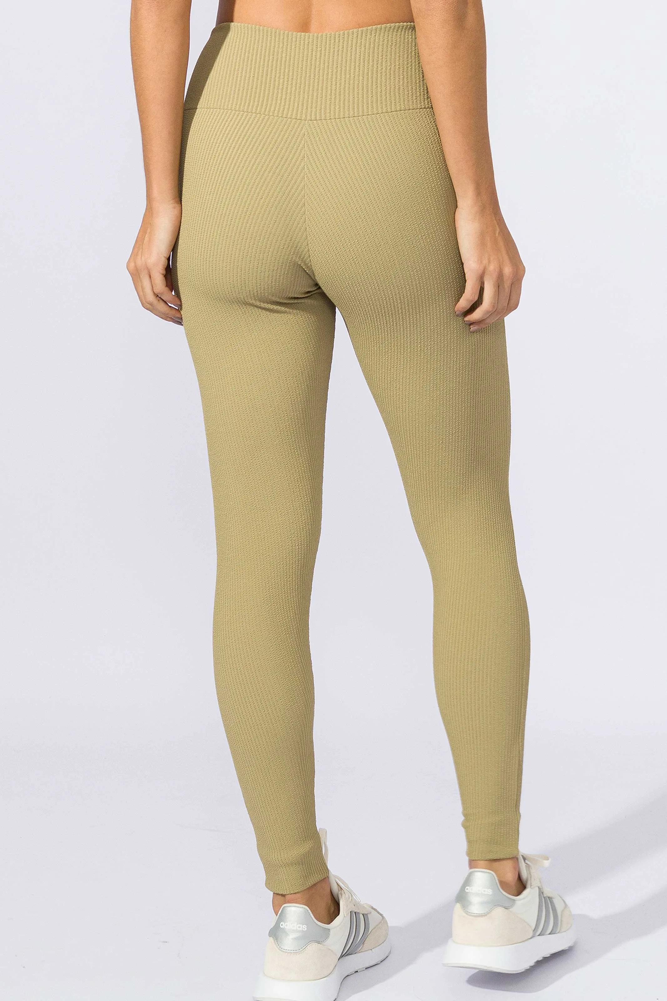 Calça Legging com Bolso Texturizada Bege