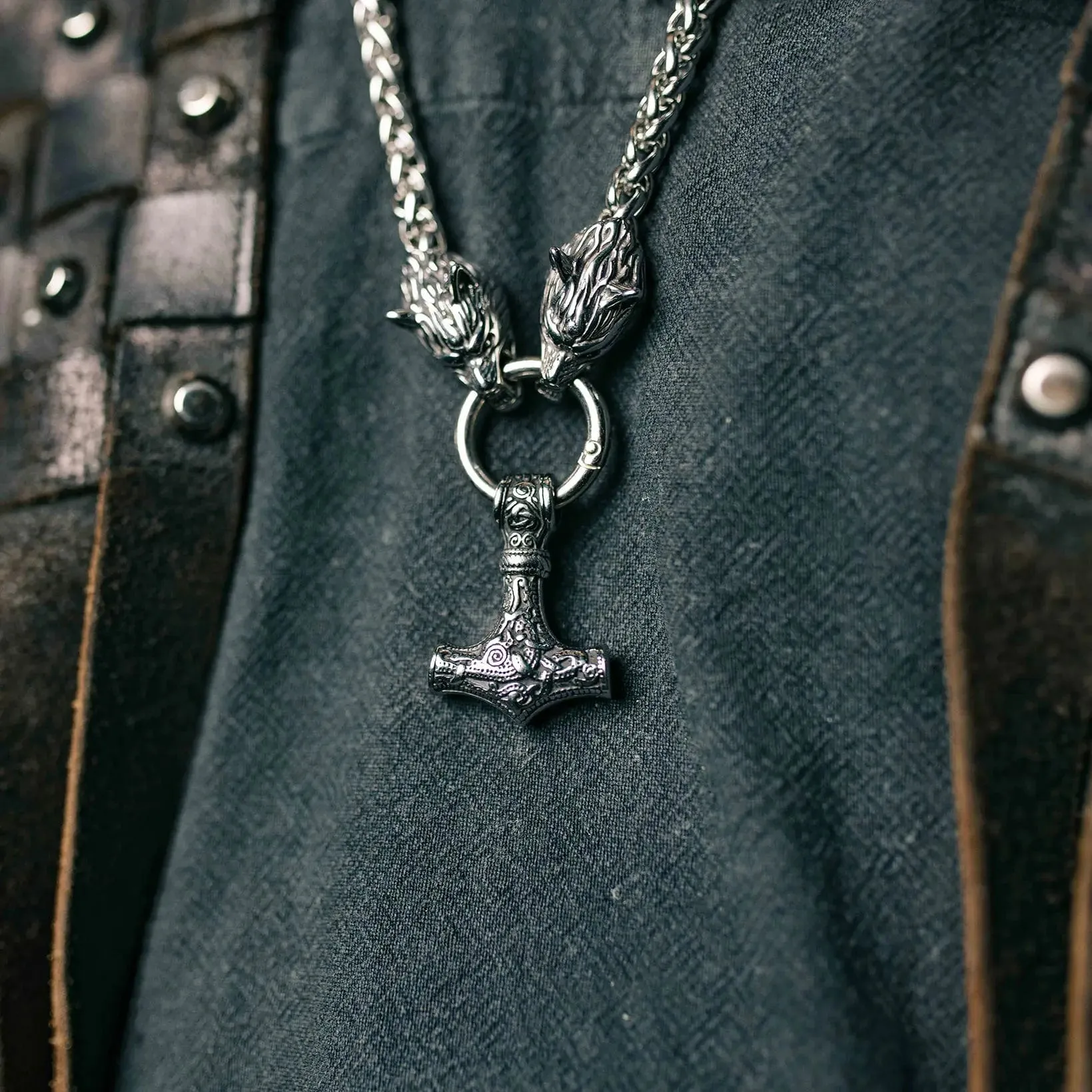 Collier de Mjolnir - Protection des loups