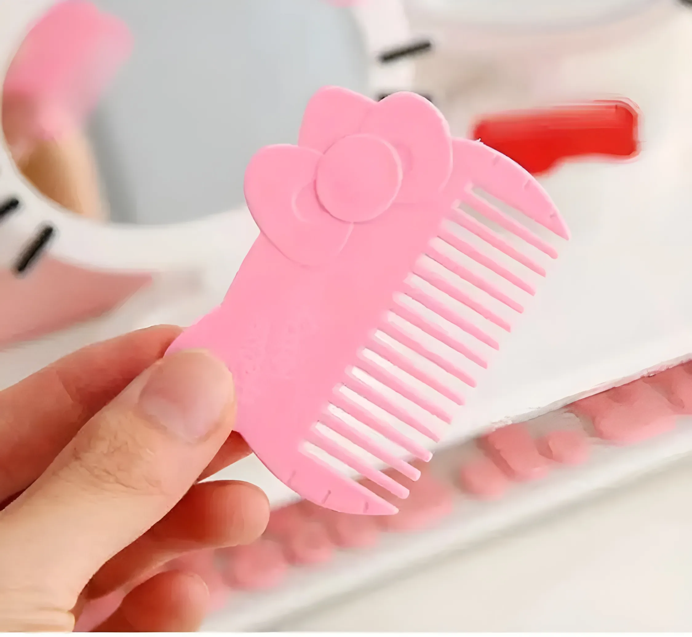 Espejo de Maquillaje Hello Kitty 360 Grados Portátil con Peine Integrado