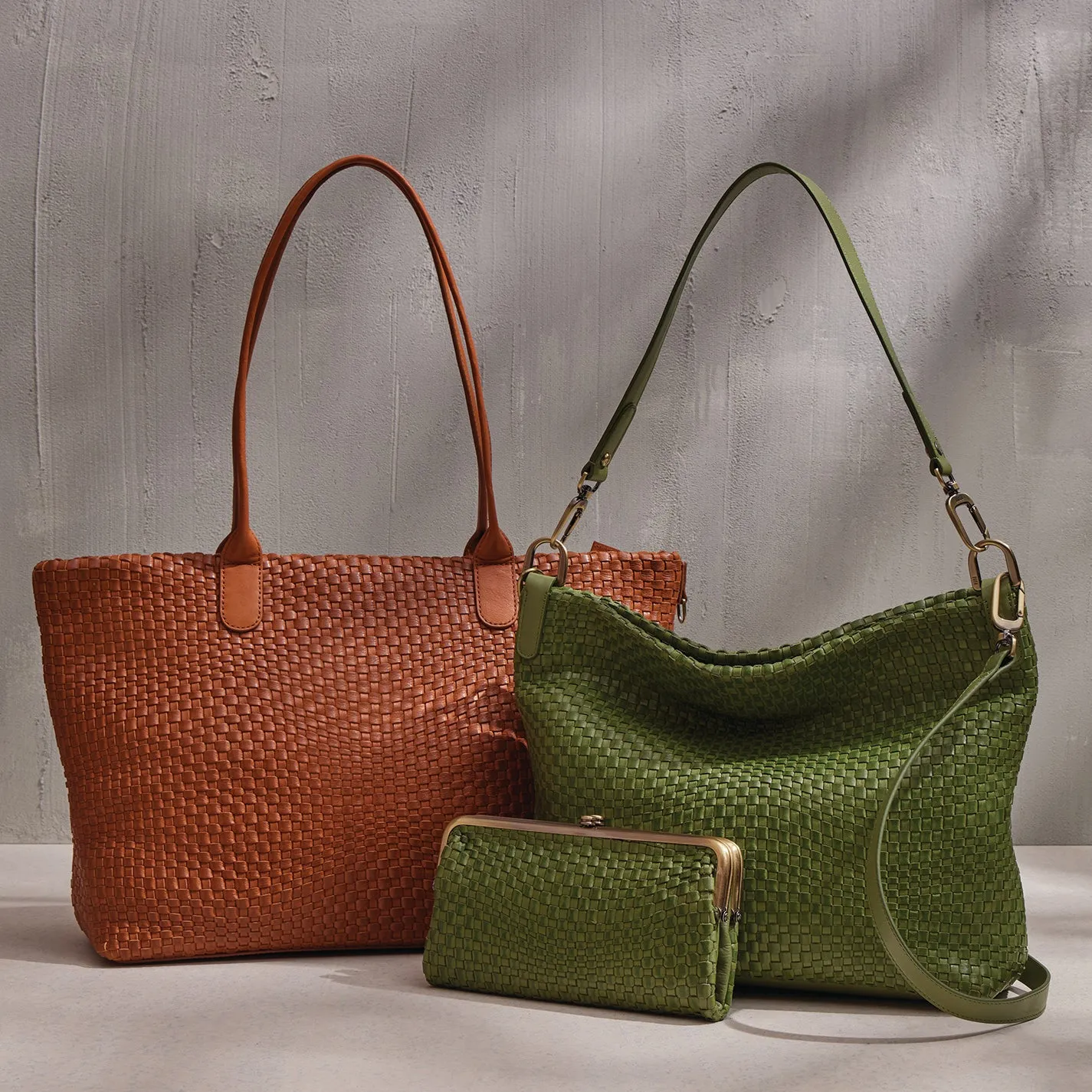 Lauren Clutch-Wallet in Wave Weave Leather - Sweet Basil